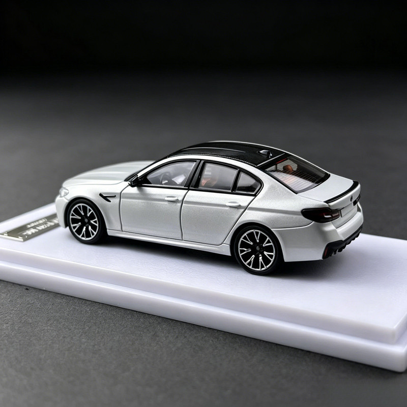 Модель Howie 1/64 НОВАЯ BMW M5 – обзор и цена Die Cast Car 1 64